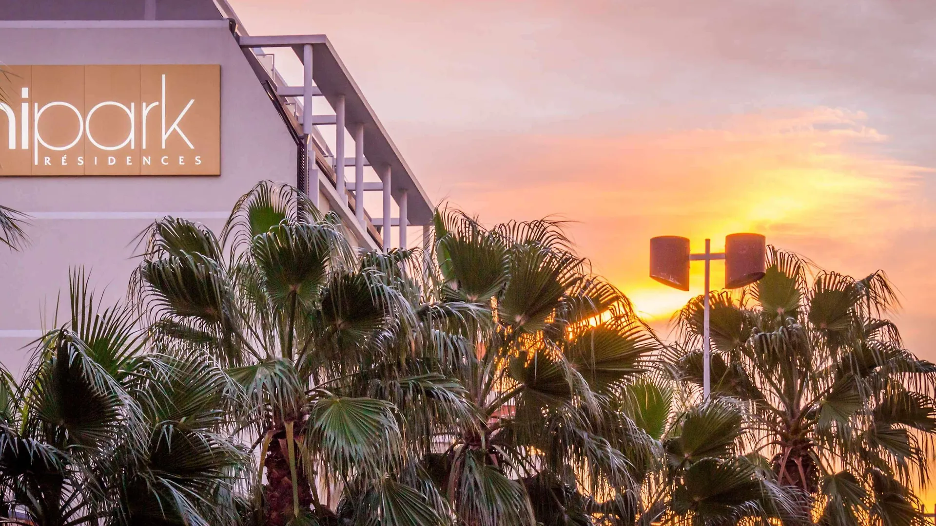 ***  Aparthotel Adagio Marseille Timone França