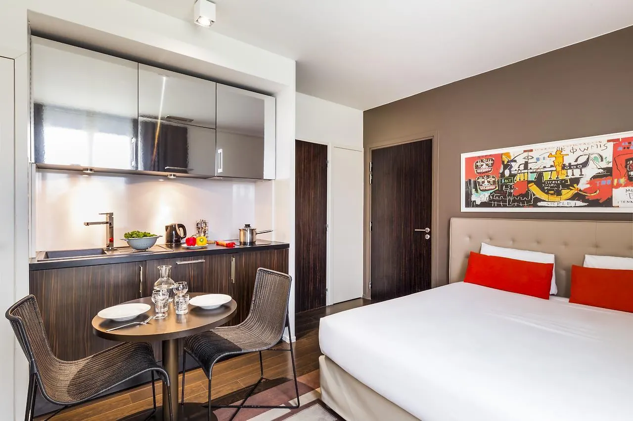 Aparthotel Adagio Marseille Timone 3*,