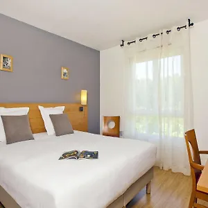 sejours-affaires-annecy-le-pont-neuf.hotels-rhonealpes.com/