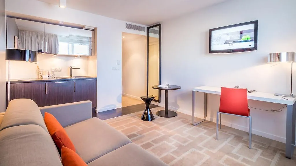 Aparthotel Adagio Marseille Timone 3*,